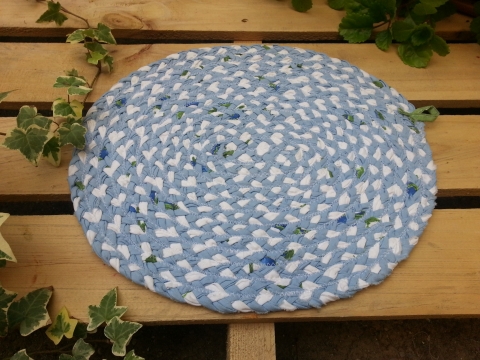 Mavi-beyaz Mozaik Oval Nihale